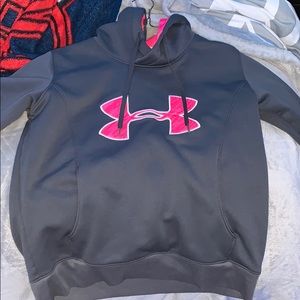 Under Armour Women’s Sweatshirt